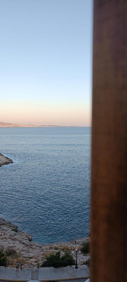 Blue Seaview Suites Pireu Exterior foto